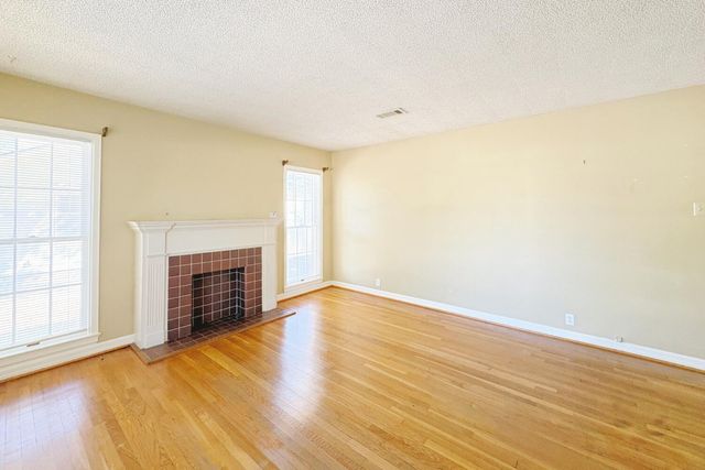 2411 29th Street, Lubbock, TX 79411