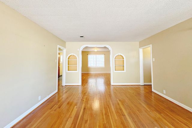 2411 29th Street, Lubbock, TX 79411