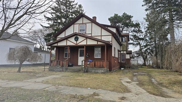 710 E Foster Street, Ludington, MI 49431