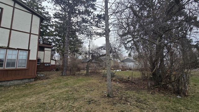 710 E Foster Street, Ludington, MI 49431