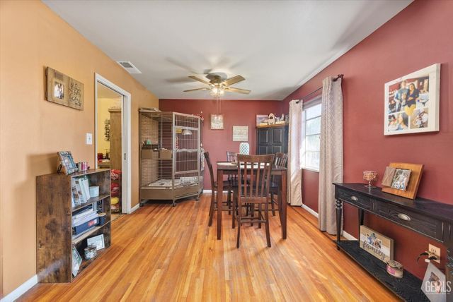 113 Loma Vista Avenue, Taft, CA 93268