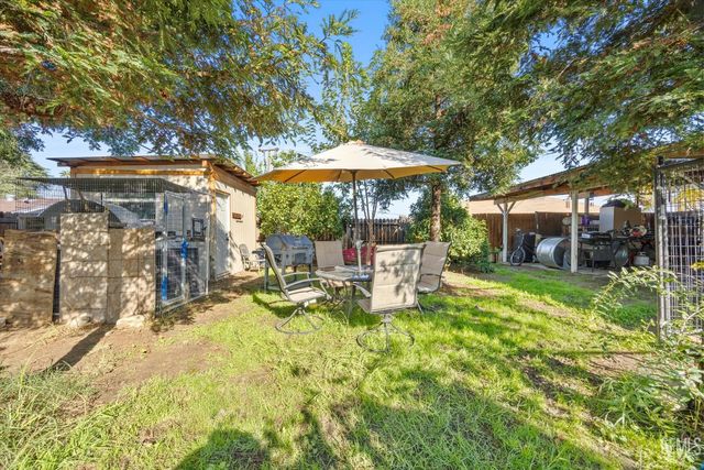 113 Loma Vista Avenue, Taft, CA 93268