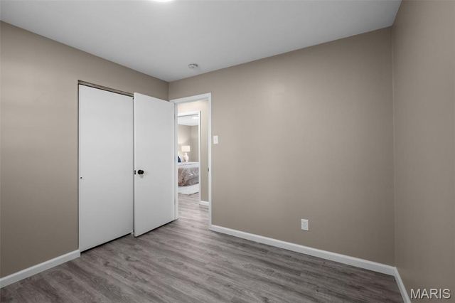 27 Nob Hill Drive, Hazelwood, MO 63138