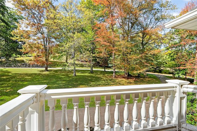 21 Benson Point Court, Stony Point, NY 10980