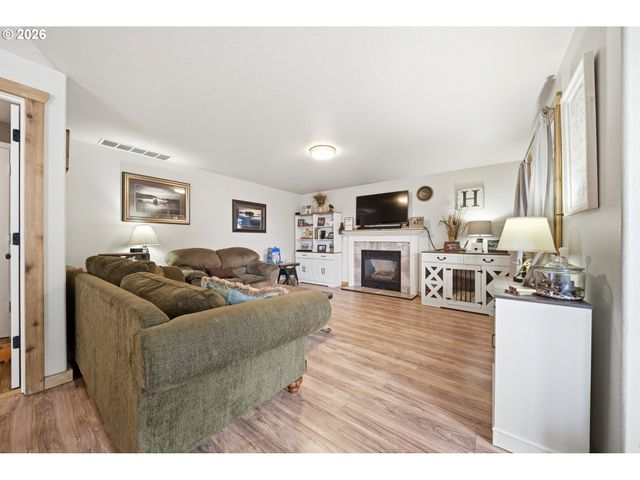 12009 Ne 71ST St, Vancouver, WA 98682