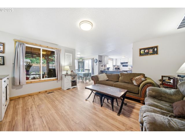 12009 Ne 71ST St, Vancouver, WA 98682