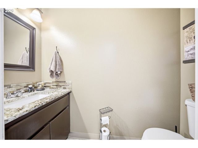 12009 Ne 71ST St, Vancouver, WA 98682