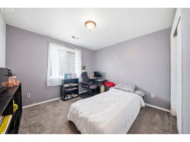 12009 Ne 71ST St, Vancouver, WA 98682