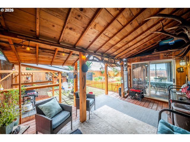 12009 Ne 71ST St, Vancouver, WA 98682