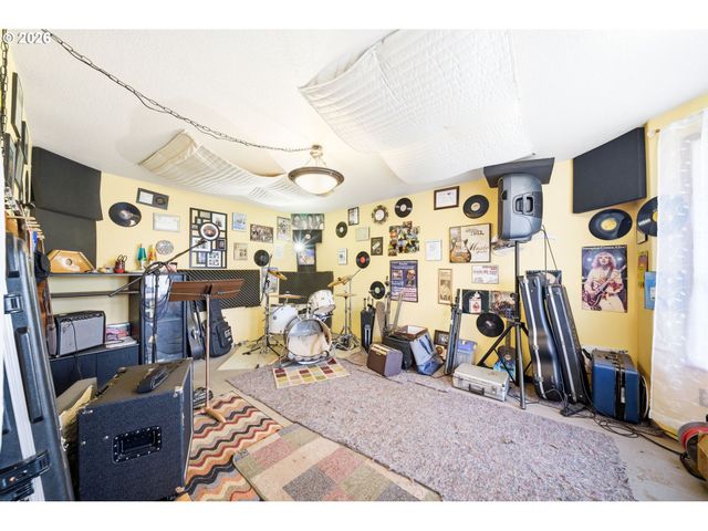 12009 Ne 71ST St, Vancouver, WA 98682