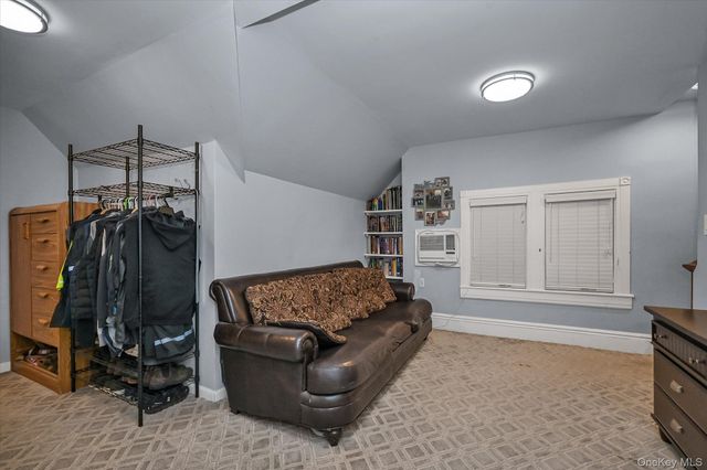 8405 112th Street, Richmond Hill, NY 11418