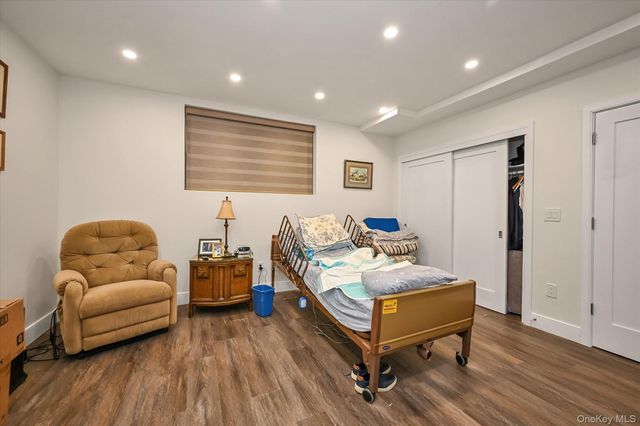 8405 112th Street, Richmond Hill, NY 11418