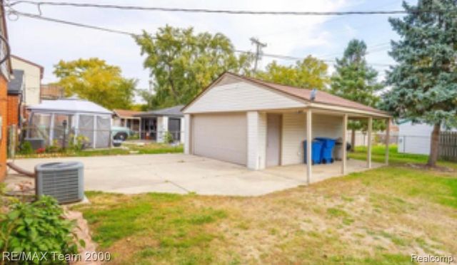 4665 Lincoln Boulevard, Dearborn Heights, MI 48125