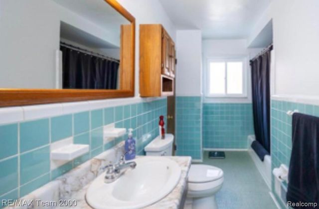 4665 Lincoln Boulevard, Dearborn Heights, MI 48125