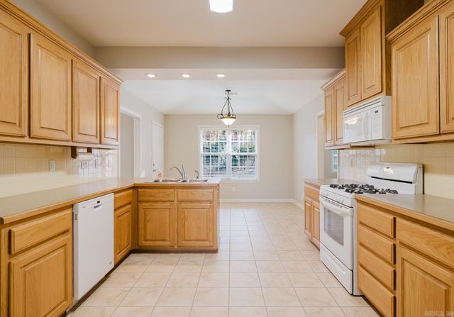 105 MONTICELLO WEST, Bryant, AR 72022