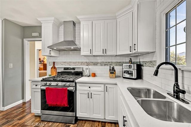 7901 Rockwell Avenue, Midway City, CA 92655