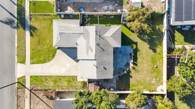 7901 Rockwell Avenue, Midway City, CA 92655