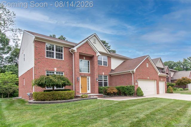 2221 Mayflower, Troy, MI 48085