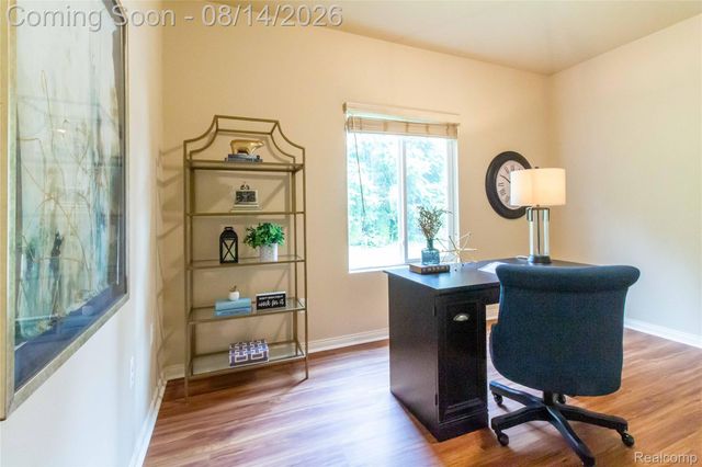 2221 Mayflower, Troy, MI 48085