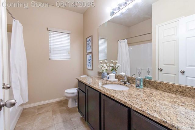 2221 Mayflower, Troy, MI 48085