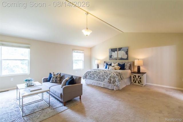 2221 Mayflower, Troy, MI 48085