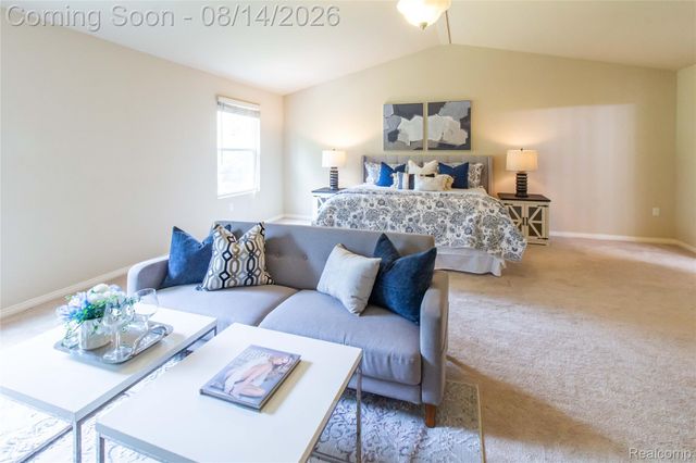 2221 Mayflower, Troy, MI 48085