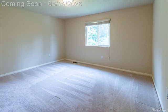 2221 Mayflower, Troy, MI 48085