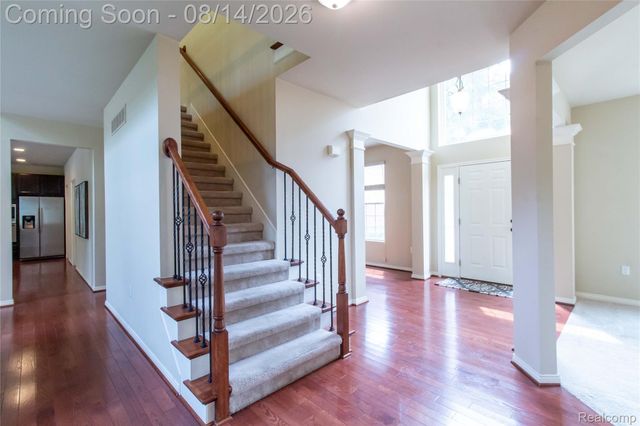 2221 Mayflower, Troy, MI 48085