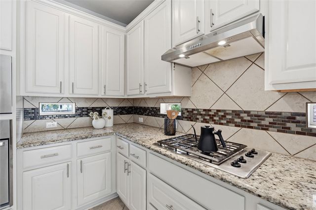 333 Spanish Mustang DR, Cedar Park, TX 78613