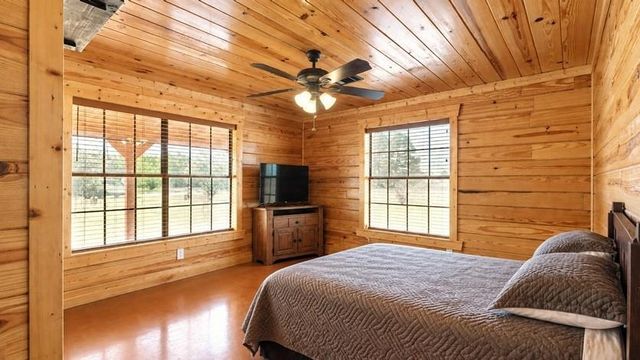 130 Raleigh Circle, Trinity, TX 75862