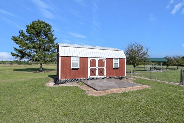 130 Raleigh Circle, Trinity, TX 75862