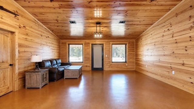 130 Raleigh Circle, Trinity, TX 75862