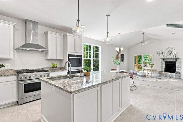199 Gibson St, Louisa, VA 23024