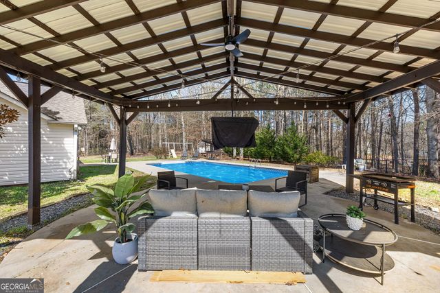 310 Old Highway 16, Sharpsburg, GA 30277