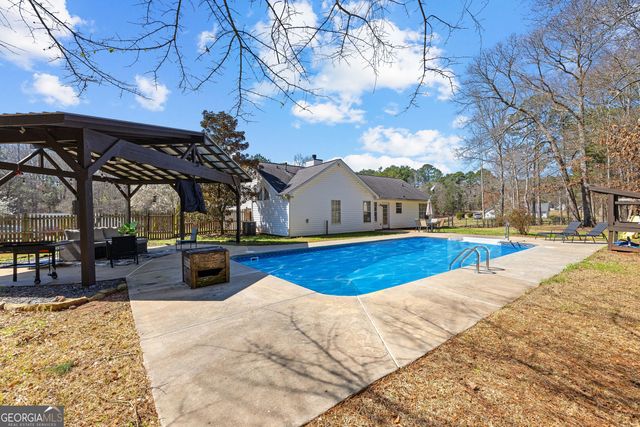 310 Old Highway 16, Sharpsburg, GA 30277