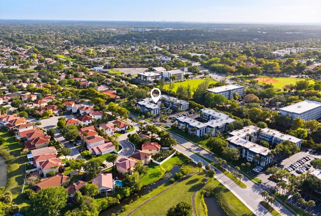 3040 Holiday Springs Boulevard 212, Margate, FL 33063