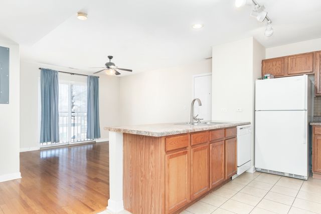 3447 Ridgeland Avenue 203, Berwyn, IL 60402