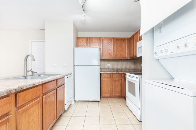 3447 Ridgeland Avenue 203, Berwyn, IL 60402
