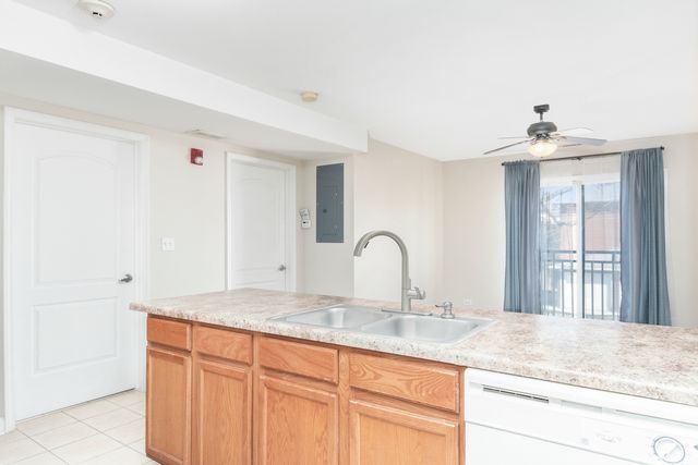 3447 Ridgeland Avenue 203, Berwyn, IL 60402
