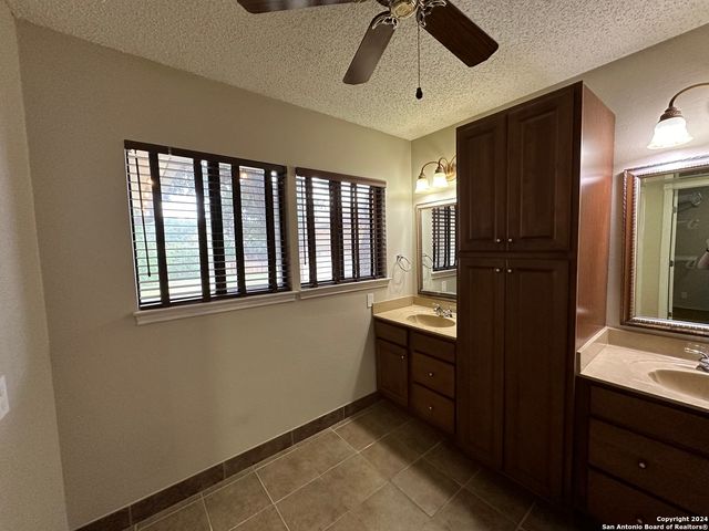 26218 DANCING BEAR, San Antonio, TX 78260