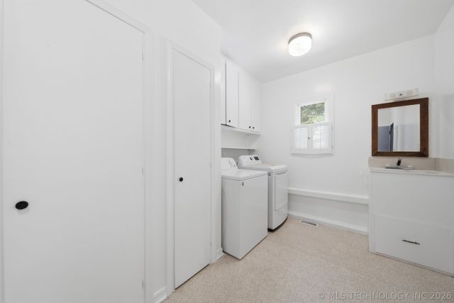 6742 S 67th East Avenue, Tulsa, OK 74133