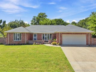 6742 S 67th East Avenue, Tulsa, OK 74133