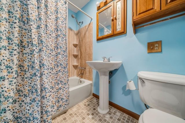 12 Doe Run, Vernon Twp., NJ 07422