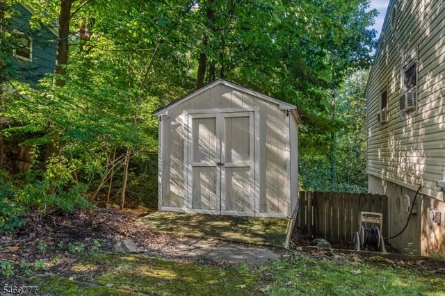 12 Doe Run, Vernon Twp., NJ 07422