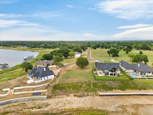 1548 Shoreline Drive, Mabank, TX 75143