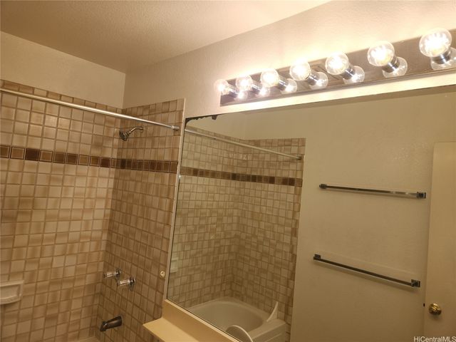 94-1461 Waipio Uka Street P203, Waipahu, HI 96797