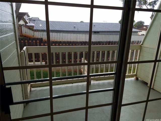 94-1461 Waipio Uka Street P203, Waipahu, HI 96797