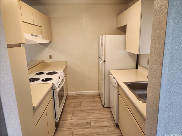 94-1461 Waipio Uka Street P203, Waipahu, HI 96797