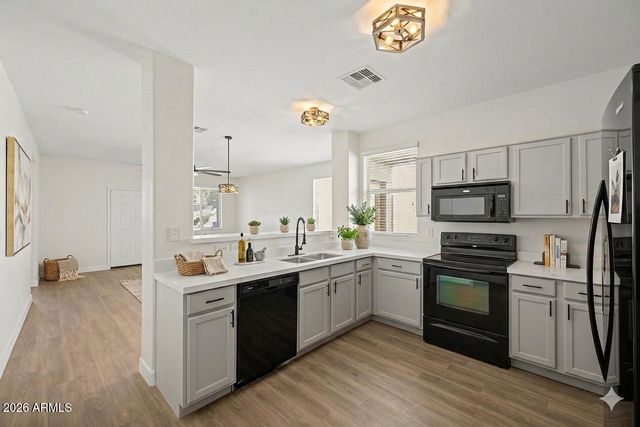 5155 W ILLINI Street, Phoenix, AZ 85043