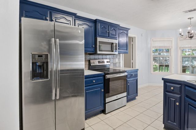 18 Highplains Drive, Cabot, AR 72023